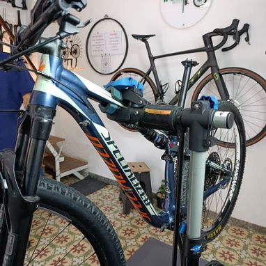 TIENDA TALLER ESPECIALIZADA EN BICIS 🚴 - Img 127583609