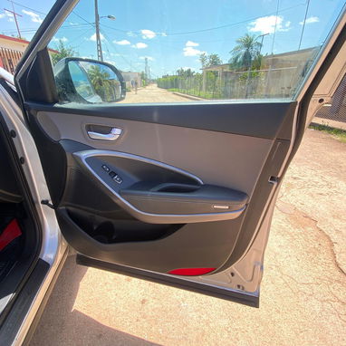 Vendo Hyundai Santa Fe 2016, de 7 plazas - Img 124747046