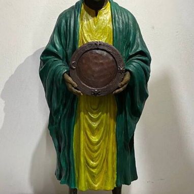 Studio31 Taller de escultura y arte religioso. Piezas de 65 cm de resina de poliéster policromada. Trabajos por encargo. - 6/8