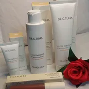 Kit Lumi Radiance de FARMASI.Para tratar ojeras,líneas de expresión y manchas.Hidratante...Recibes regalo 🎁... - Img 57100854