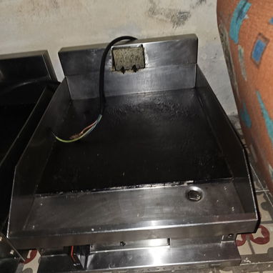 Se venden 2 planchas para cocina - Img 125386032