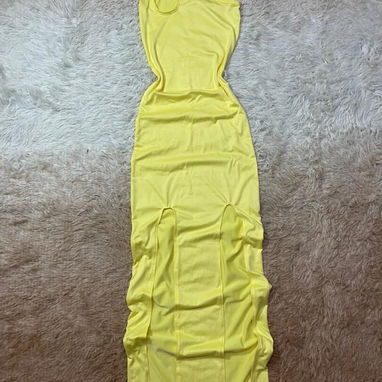 Vestidos corte princesa, de hombro con dos aberturas y enguatadas Crepé - Img 124848918