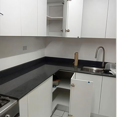 Muebles de cocina diferentes modelos bases y aéreos en MDF hidrófugo importado blanco - Img 107034167