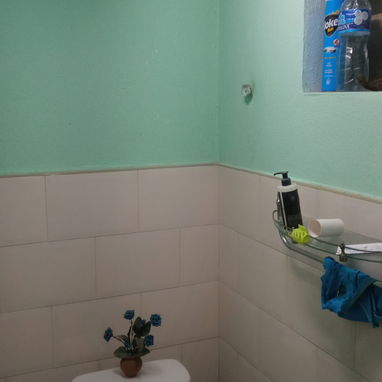 Vendo Casa independiente en Lawton 10 de Octubre,placa libre,garaje,patio y papeles en regla. Me ajusto en el precio. - 7/10
