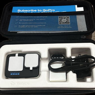 GoPro HERO11 Black  +  GoPro 3-Way Grip, Arm, Tripode —NEWW- 59103445 - Img 124269960