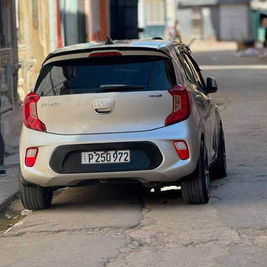 Kia picanto del 2017, laisla 💯 para más información escribir - 2/4