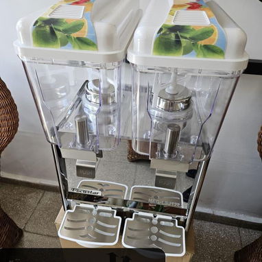 Heladeras y jugueras para tu emprendimiento. Precios en las fotos 52901568 móvil y WhatsApp - Img 120262466