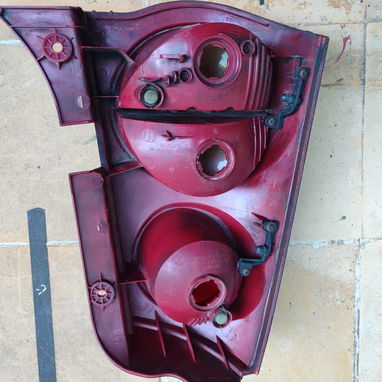 Vendo faro trasero de Kia Picanto en perfecto estado. - Img 121424341