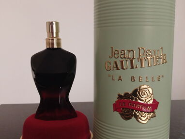 Perfume de mujer en venta - Img main-image