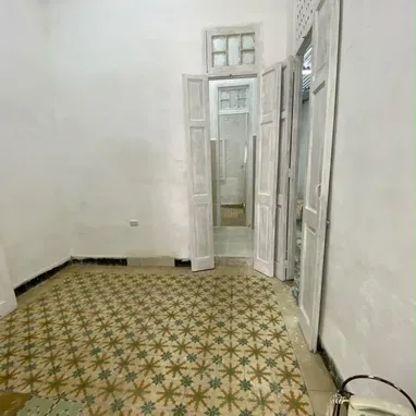 En venta apto en bajos en vedado - 8/9