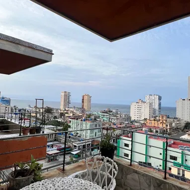 Apartamento con vista al mar - Img 123928039
