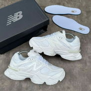 Zapatos New Balance Rosados 9060 - Img 54930636