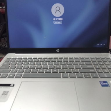 Laptop HP i7 13 generation gama alta - 4/7