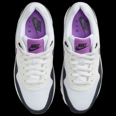 (X)  Zapatillas Nike Air Max 1 en blanco, negro y morado  $83.00 - 3/3