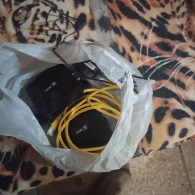 Se vende en 120 USD Módem/Router ZTE ZXHN F670L (GPON ONT) y en 35 usd cajas decodificadoresIPTV ZTE ZXV10 B700V7 - 5/5