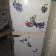 GANGA mi gente tengo 2 refigeradores en venta  uno de marca Samsung de congelacion en seco y el otro es Haier - Img 45274002