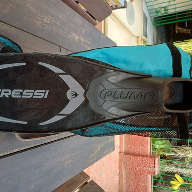 Aletas de buceo Cressi Pluma talla 39-40 - Img 121021604