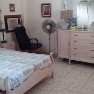 Comoda antigua de estilo - 2/3