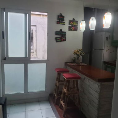 SE RENTA APTO PRIVADO EN EL VEDADO POR 27 Y L, 3ER PISO. 54026428 - Img 115203881