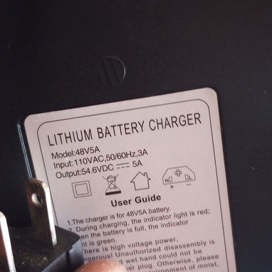 Vendo cargador de moto eléctrica - Img 118159506