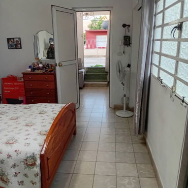 Casa en alto de 2 cuartos en Santiago de las vegas, Boyeros. - 6/10