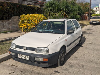 1993 Volkswagen Golf · Hatchback EN VENTA (Precio NEGOCIABLE) - Img 64294198