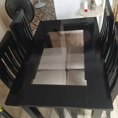 JUEGO DE MESA EN VUEN ESTADO 80 DÓLARES TENGO OTRA MESA GRANDE - 3/6