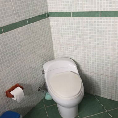 Casa Nuevo Vedado con patio jardin garaje 120mil 53582376 - Img 119387386