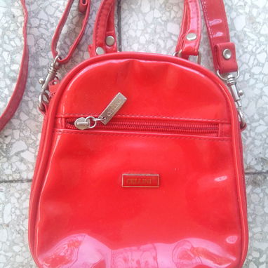 Cartera Roja (De muy poco uso, cómo nueva) 1000 - 2/2