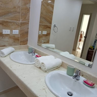 Alquiler de casa en Playa con desayuno incluído. Renta de casa para parejas en el Nautico - 4/7