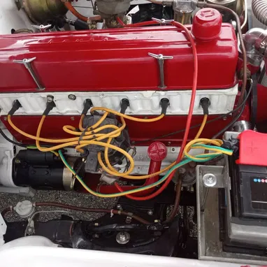 Se vende Chevrolet Bel Air 1958, restaurado de fábrica. Pintura bitono rojo y blanco, interior en rojo y crema, en excel - 6/8