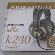 Vendo Audifonos Profesionales de Estudio AKG K240, tel5266I337 - Img 45216496