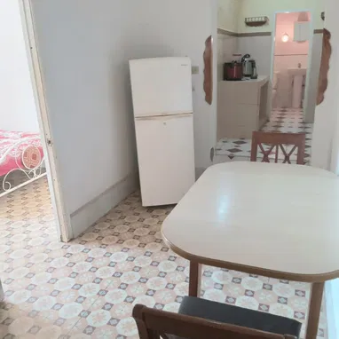 RENTA LINEAL EN PLAYA CON VENTILADORES Y LÁMPARAS RECARGABLES - 6/10