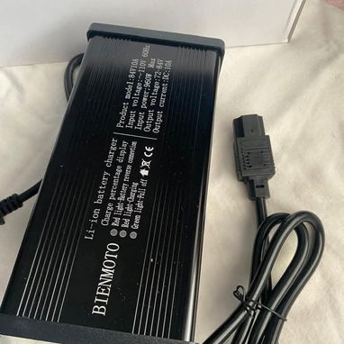 Cargador para su moto electrica todo los amperages solo llame o escriba al WhatsApp para m谩s informaci贸n al WhatsApp - Img 120960061