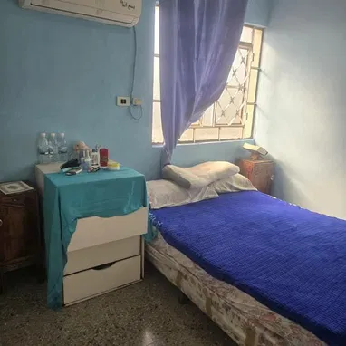 Venta de hermoso apartamento en edificio de microbrigada en el Vedado, cercano a las céntricas esquinas de 23 y 12 !!! - Img 108780991