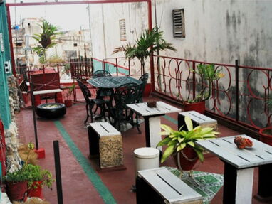 Renta apartamento d 1 habitación con entrada independiente ,baño,comedor,cocina,cerca de Carlos Tercero en Centro Habana - Img 62404000