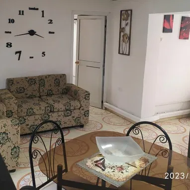 Vendo apto 2 hab en vedado todo incluido - 4/10