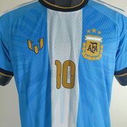 Camiseta/ Pullover de Messi Tributo Retirada - Img 58057372