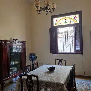 Ref #88. Ofertaaa espectacular casa independiente a la venta en Playa en excelente estado!!!! - 4/10