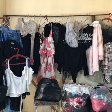 Paca de ropa de mujer - 2/2