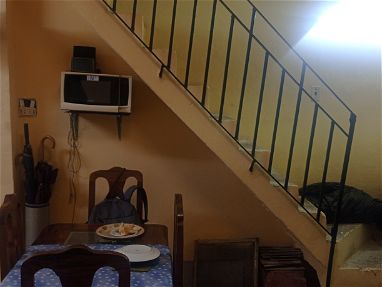 Venta de apartamento en la Habana vieja, a puerta de calle y amplio - Img 64791847