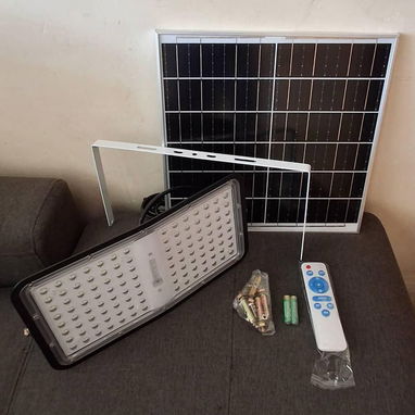 Reflectores con panel solar - Img 123113338