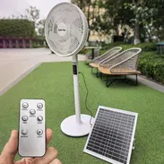 Ventilador recargable de pie táctil y con control remoto, panel solar y batería de litio nuevos en su caja - Img 55510380