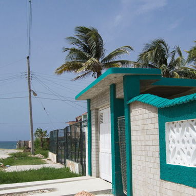 📱 Playa Guanabo: Tu casa frente al mar con todas las comodidades - Img 118353550