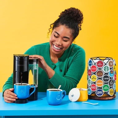 Cafetera Keurig K-Express Essentials de Una Taza Compatible con Cápsulas K-Cup - Roja - Img 124952494