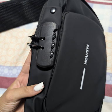 Bolsos antirrobo e impermeables - Img 120756138