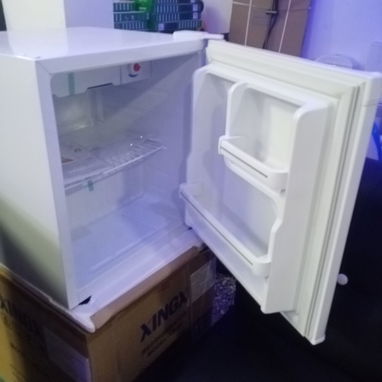 Mini bar 3.5 y 5.5 pies nuevos en caja - 4/4
