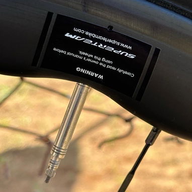 RUEDAS FULL CARBON SUPERTEAM AEROWAVE 45MM - Img 125405826