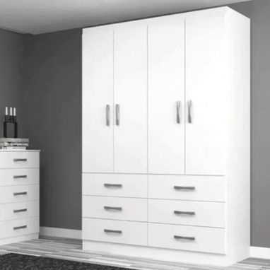 Closet - Img 125724880