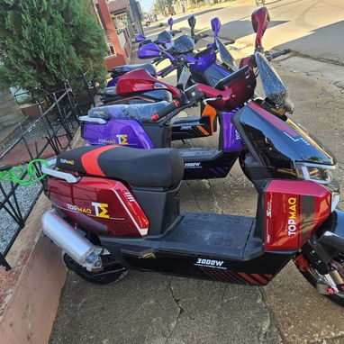 Se venden los siguientes modelos de motos eléctricas. - 3/4